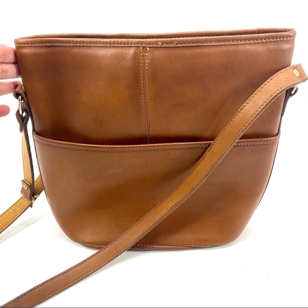 Vintage Coach bean bag bucket style tan